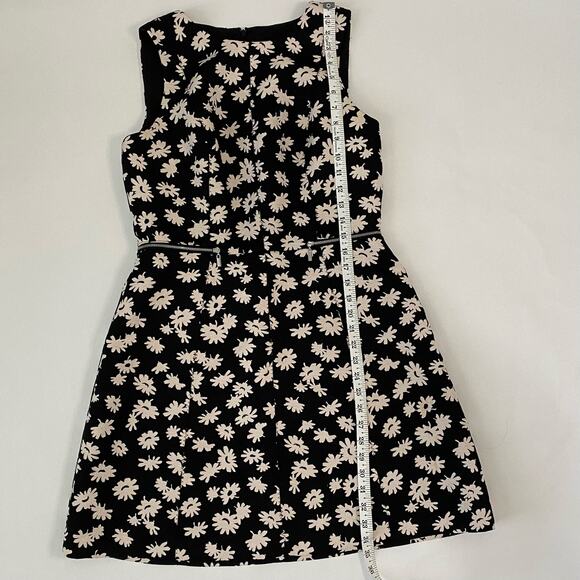 Ann Taylor Dress Floral Pattern A-line Black and White Petite Women's Size 10 - Picture 2 of 12